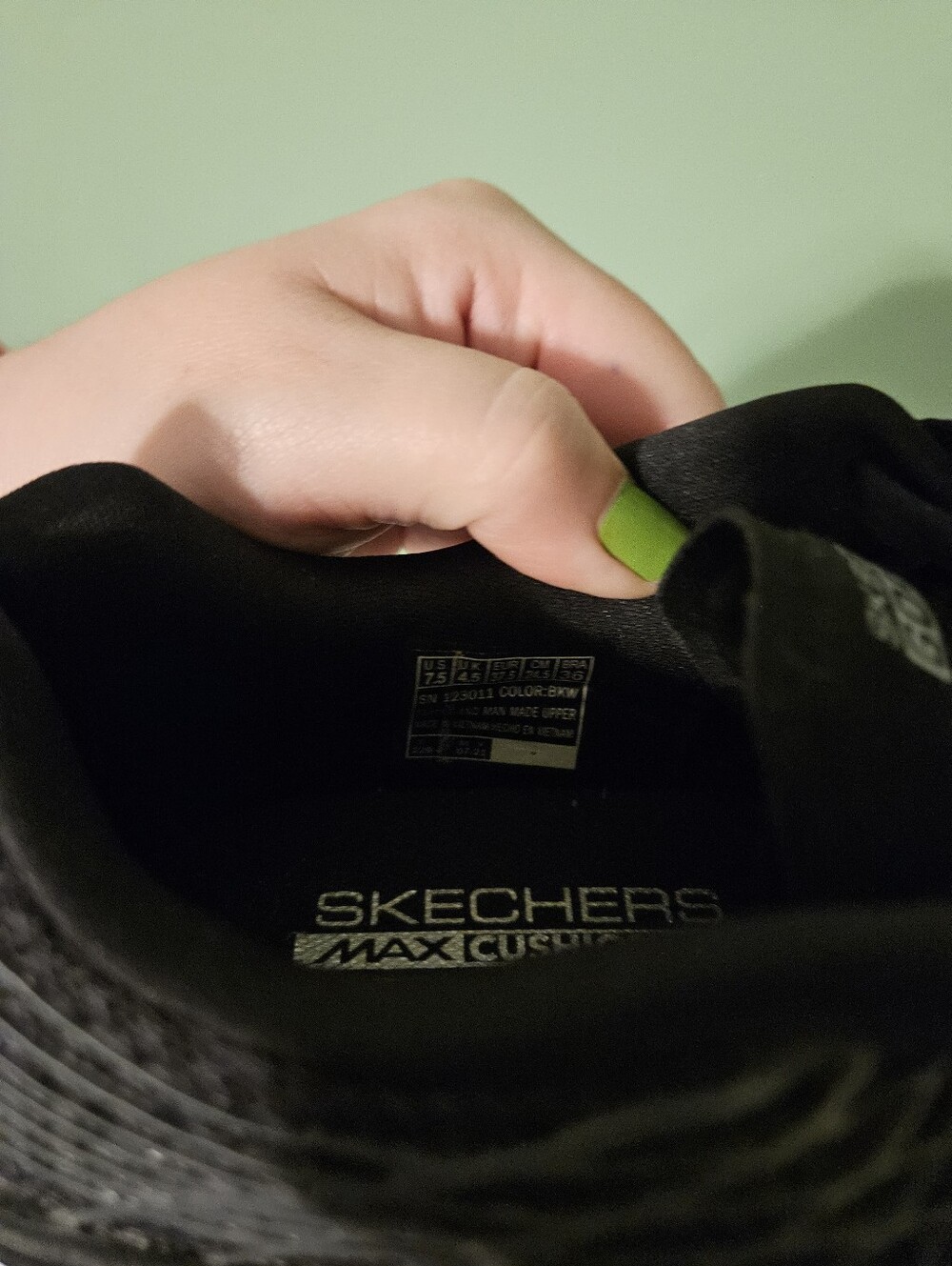 Skechers Ultra GO Relaxed Cushion Golf Shoe - Picture 2 of 7